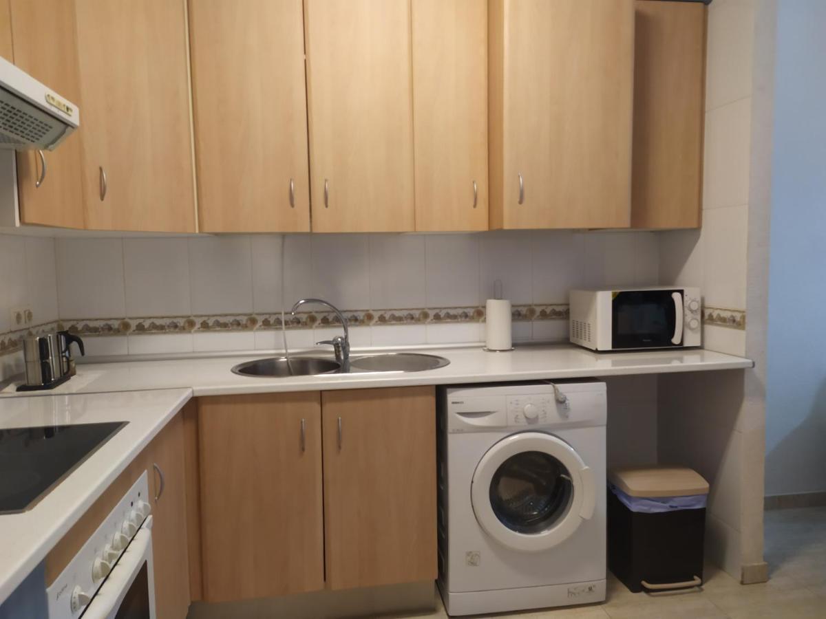 Roquetas De Mar, Apartamento, 2 Dormitorios, Urbanización Salinas, Cerca De La Playa, De Restaurantes Y Bares De Tapas * Roquetas de Mar