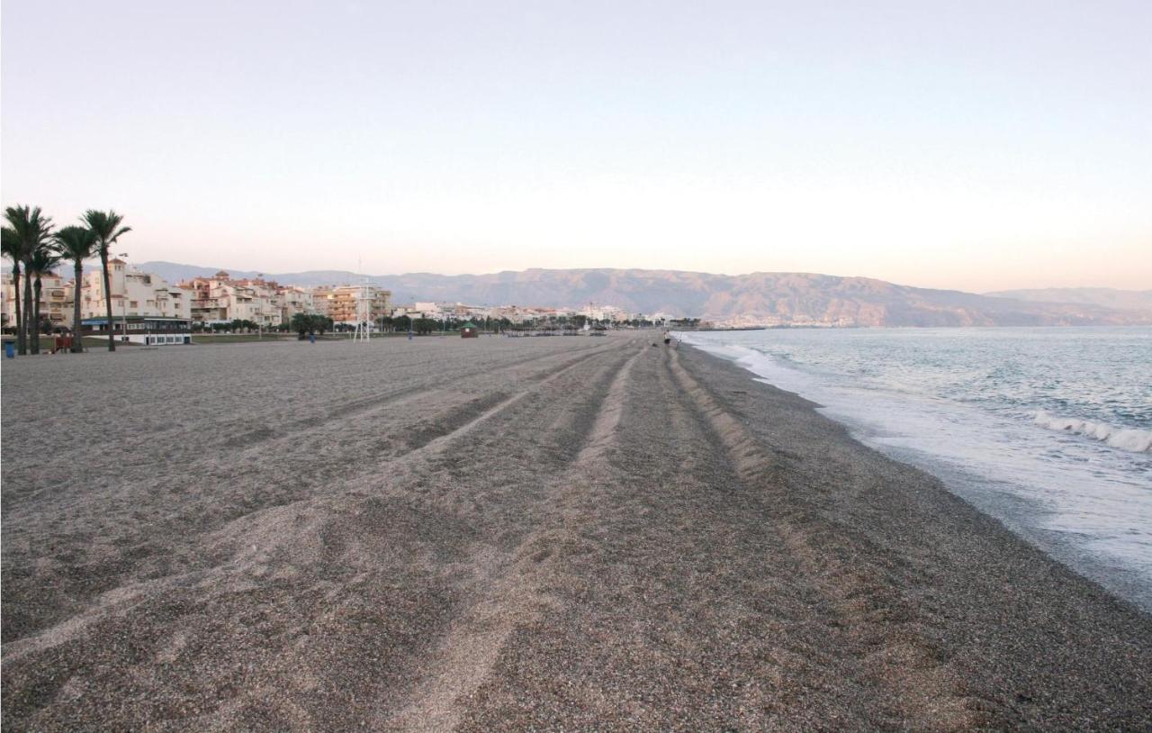 Apartamento Beautiful In With 1 Bedrooms, Wifi And Outdoor Swimming Pool Roquetas de Mar