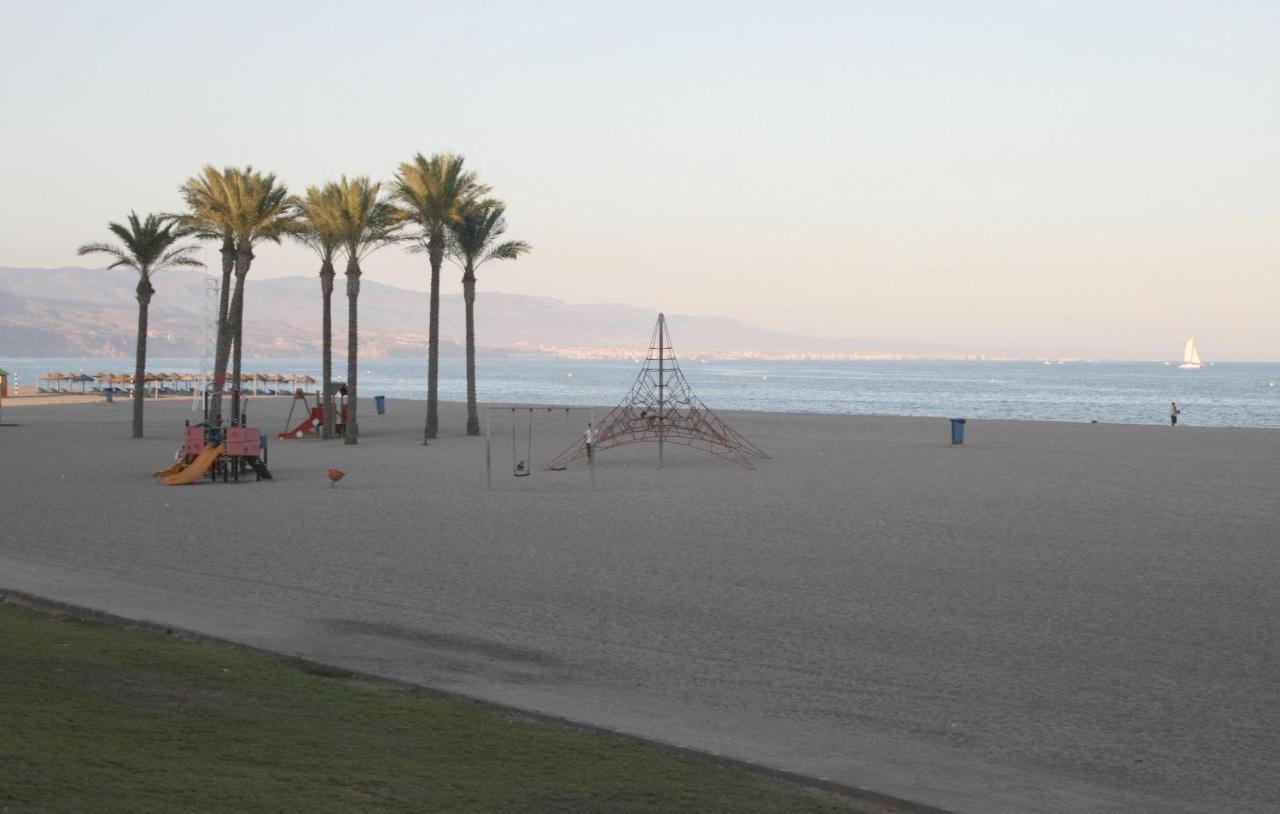 Beautiful In With 1 Bedrooms, Wifi And Outdoor Swimming Pool Roquetas de Mar