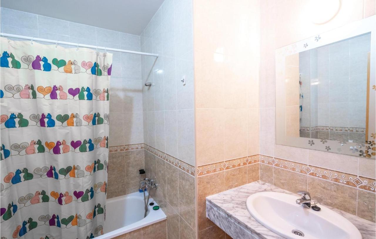 Beautiful In With 1 Bedrooms, Wifi And Outdoor Swimming Pool Apartamento