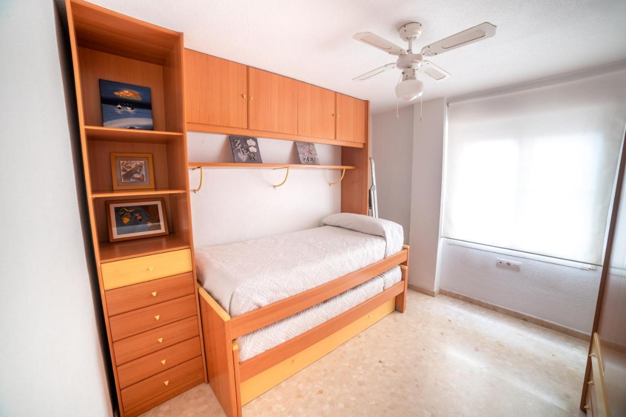 Con Piscina Y Terraza A 50 Metros De La Playa Apartamento Roquetas de Mar