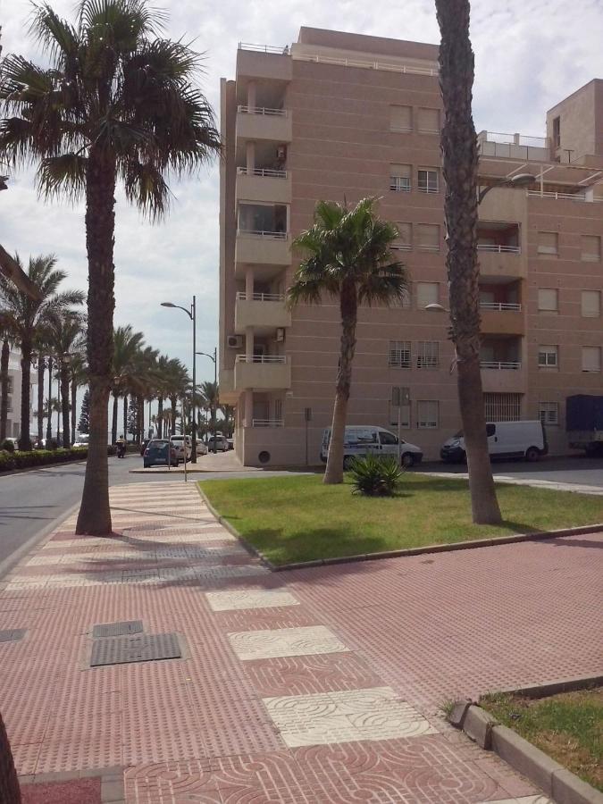 Con Piscina Y Terraza A 50 Metros De La Playa *