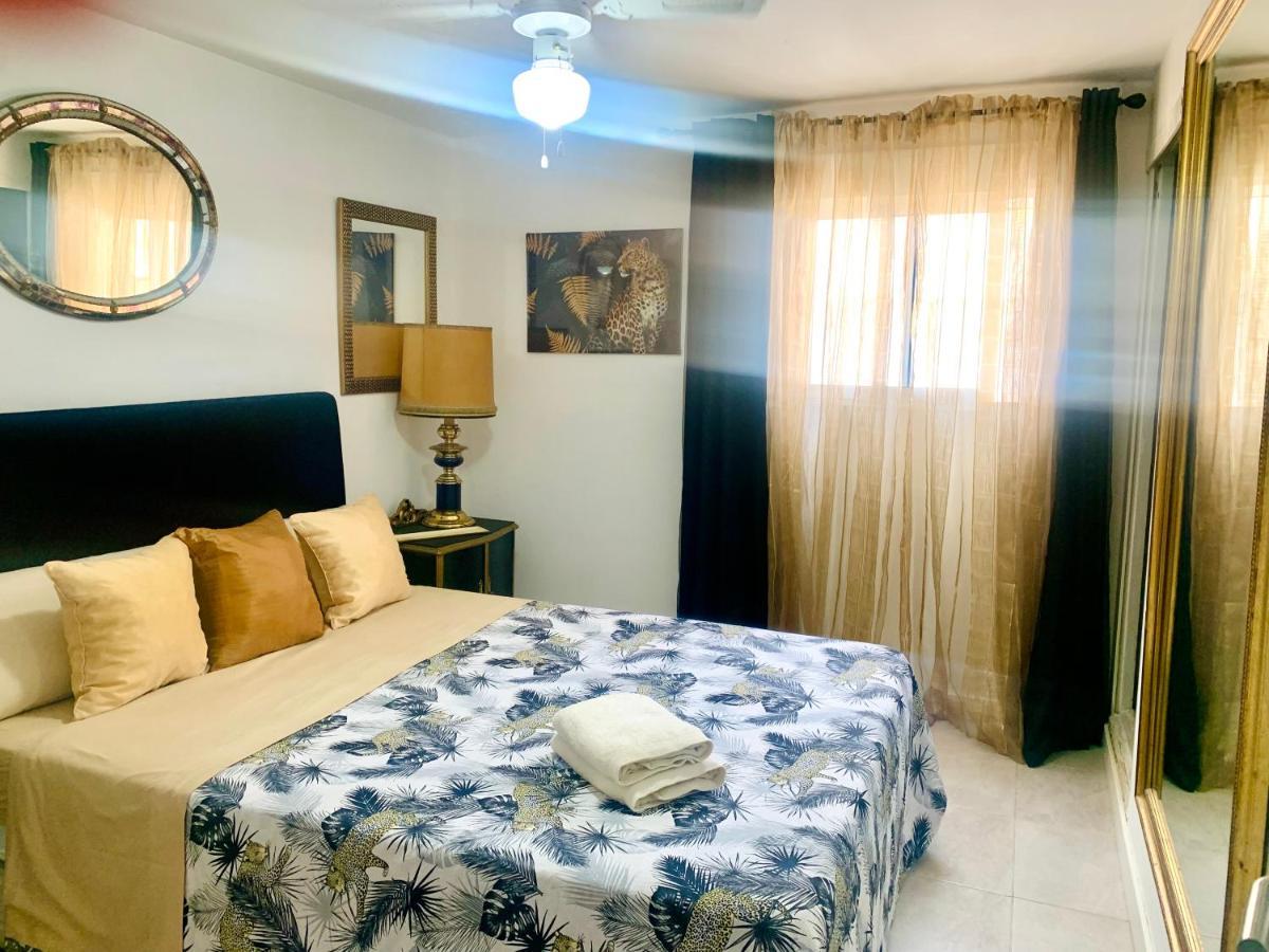 Сasa de vacaciones Casita A 3 Minutos De La Playa Con Aire Acondicionado E Internet Roquetas de Mar