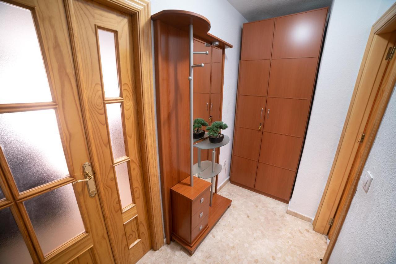 Apartamento Con Piscina Y Terraza A 50 Metros De La Playa *