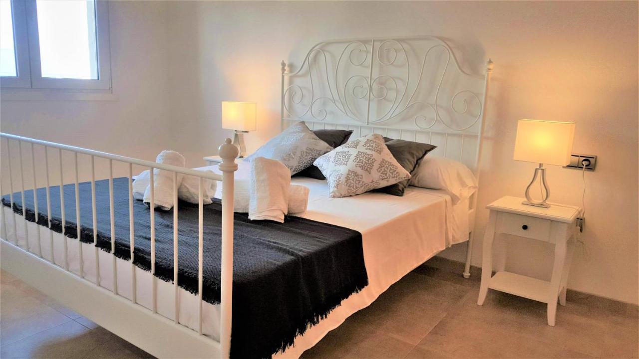 5 Bedrooms Private House 300m From Chalet