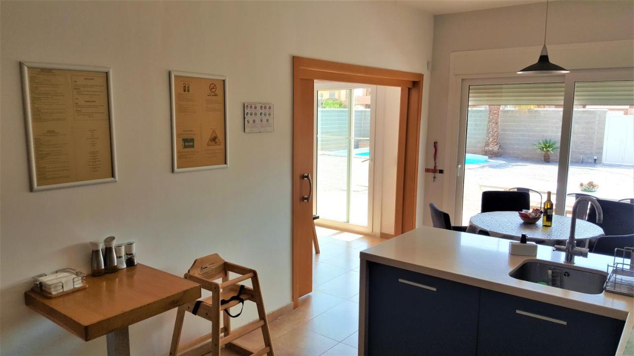 5 Bedrooms Private House 300m From Chalet