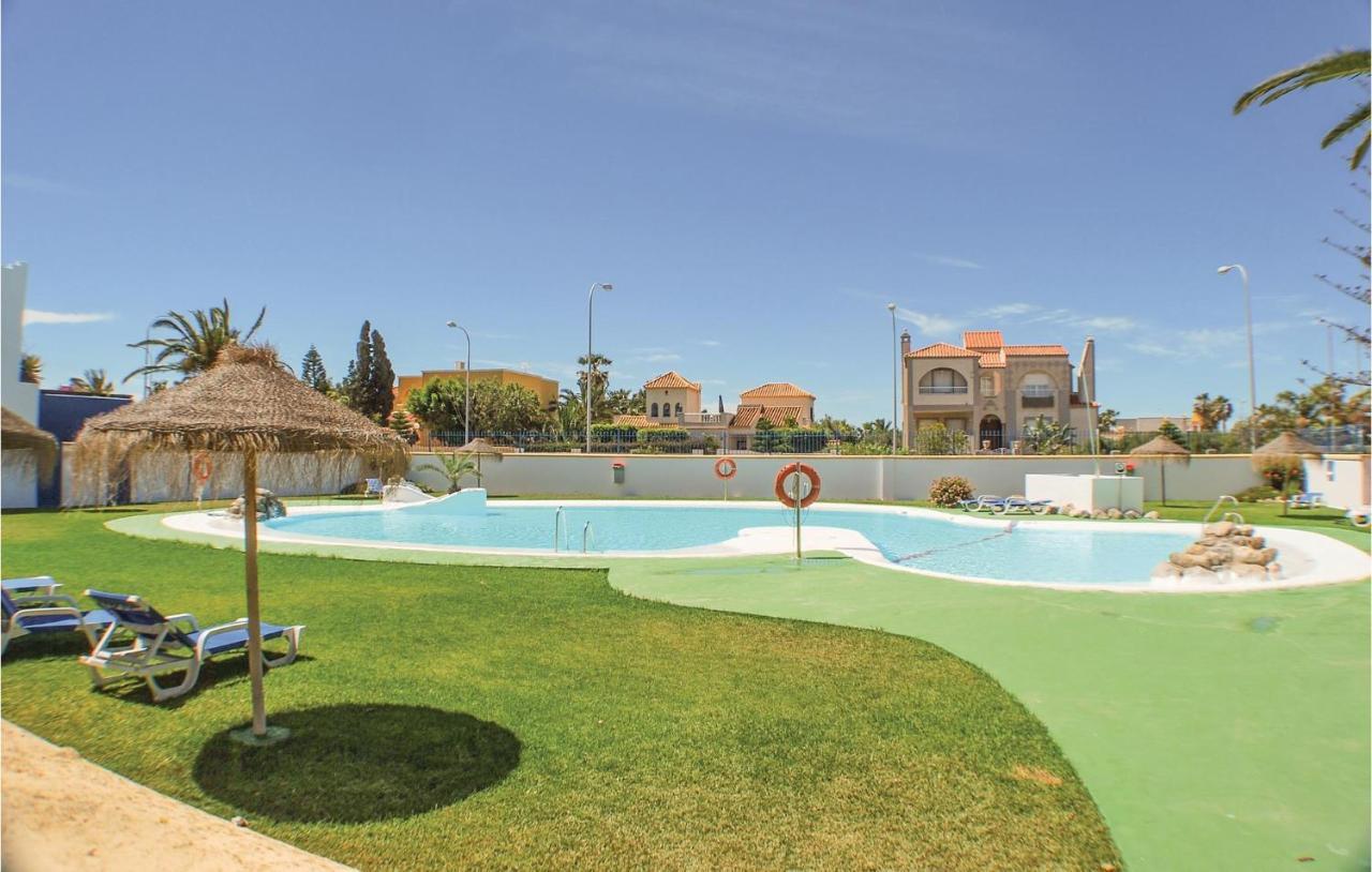 Apartamento Amazing In With 1 Bedrooms, Wifi And Outdoor Swimming Pool *