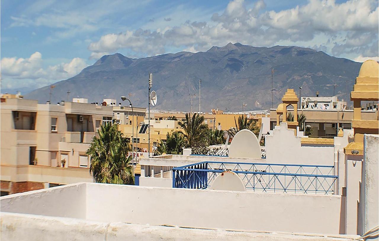 Amazing In With 1 Bedrooms, Wifi And Outdoor Swimming Pool Apartamento Roquetas de Mar