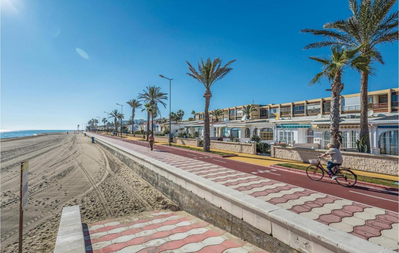 Amazing In With 1 Bedrooms, Wifi And Outdoor Swimming Pool Apartamento Roquetas de Mar