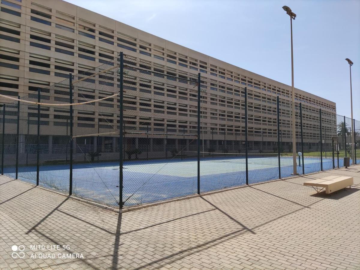 Apartamento De Lujo En Primera Linea Playa, Piscina, Tenis, Padel, Gimnasio, Wifi, Garaje * Roquetas de Mar