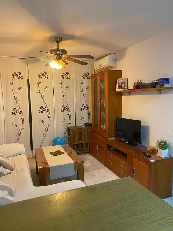 Precioso En Residencial Con Piscina Apartamento