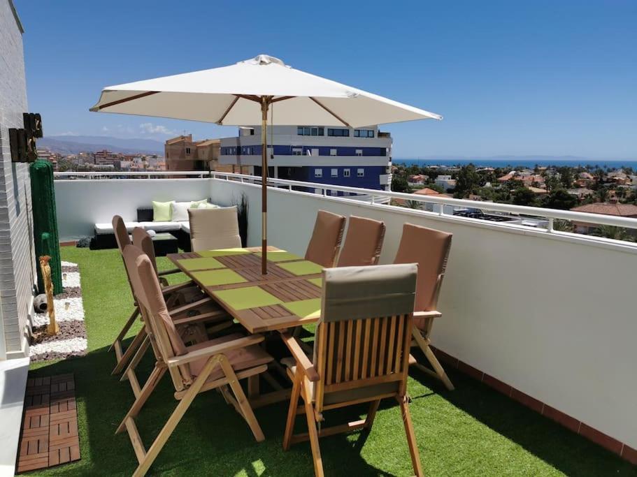 ático 4 Dormitorios Cerca De La Playa Con Gran Terraza Y 2 Parkings Roquetas de Mar
