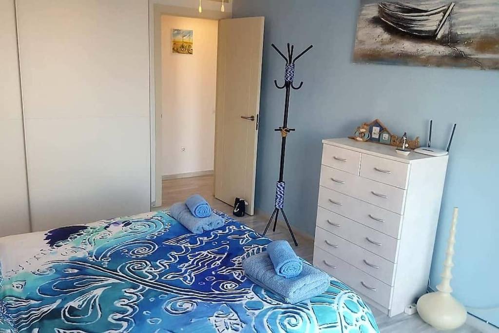 Apartamento ático 4 Dormitorios Cerca De La Playa Con Gran Terraza Y 2 Parkings