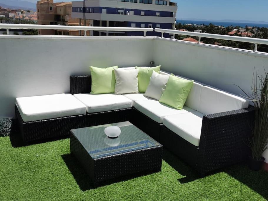 ático 4 Dormitorios Cerca De La Playa Con Gran Terraza Y 2 Parkings Roquetas de Mar