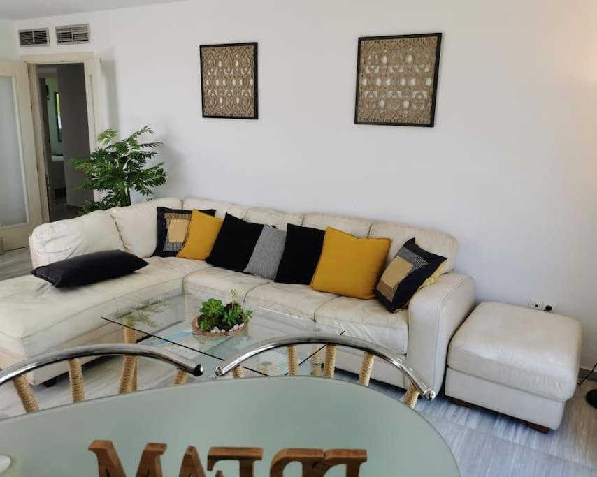 Apartamento ático 4 Dormitorios Cerca De La Playa Con Gran Terraza Y 2 Parkings Roquetas de Mar