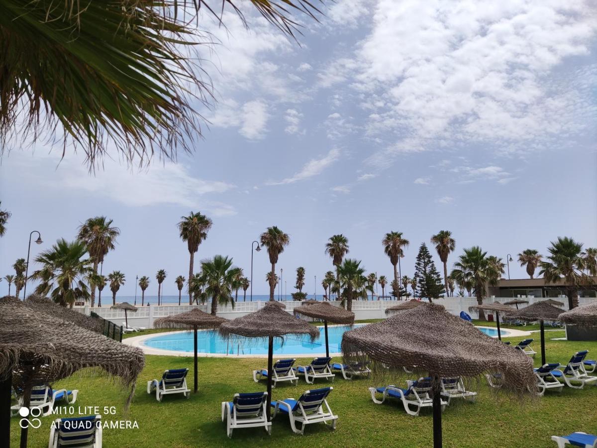 Apartamento De Lujo En Primera Linea Playa, Piscina, Tenis, Padel, Gimnasio, Wifi, Garaje Roquetas de Mar