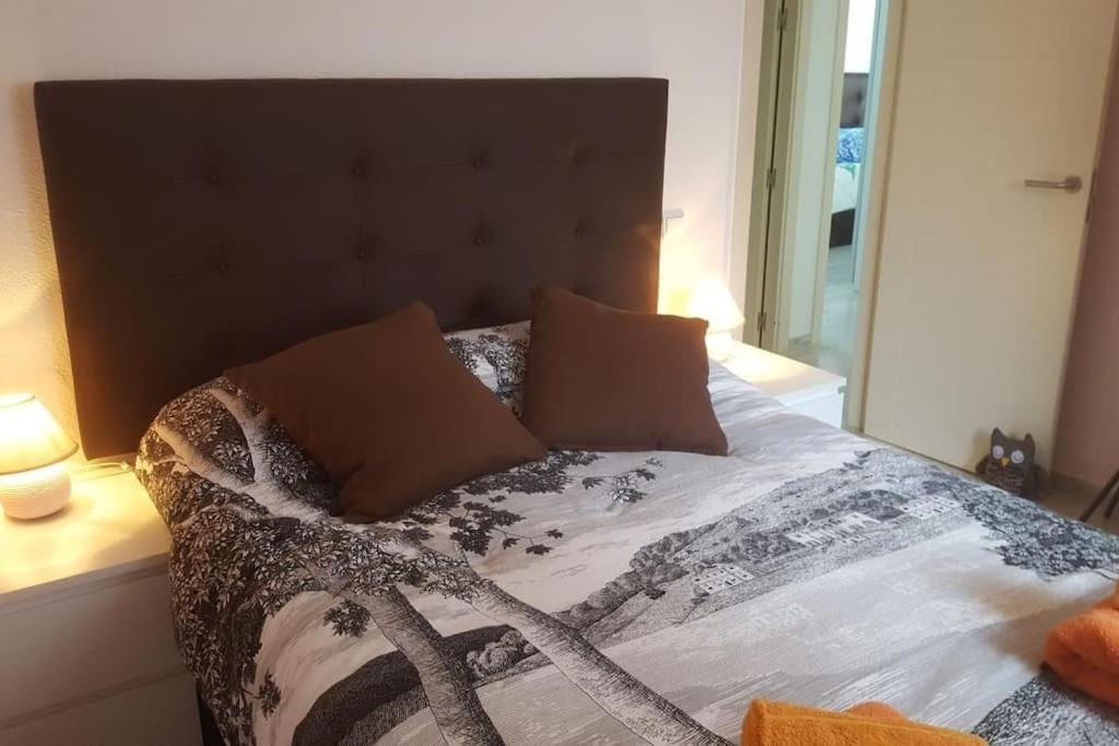 ático 4 Dormitorios Cerca De La Playa Con Gran Terraza Y 2 Parkings Apartamento Roquetas de Mar