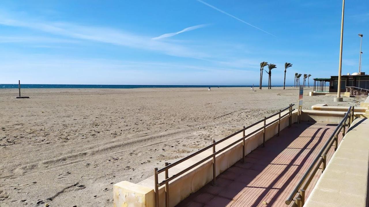 Coqueto Con Terraza En La Playa Apartamento Roquetas de Mar