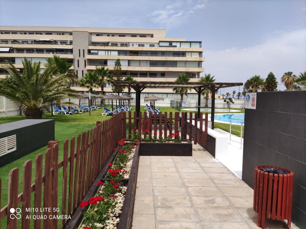 Apartamento De Lujo En Primera Linea Playa, Piscina, Tenis, Padel, Gimnasio, Wifi, Garaje