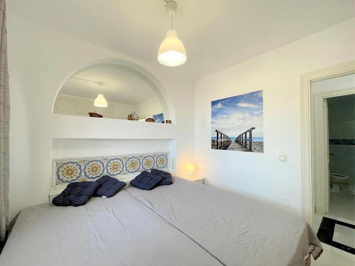 Beautiful In With Shared Pool Roquetas de Mar