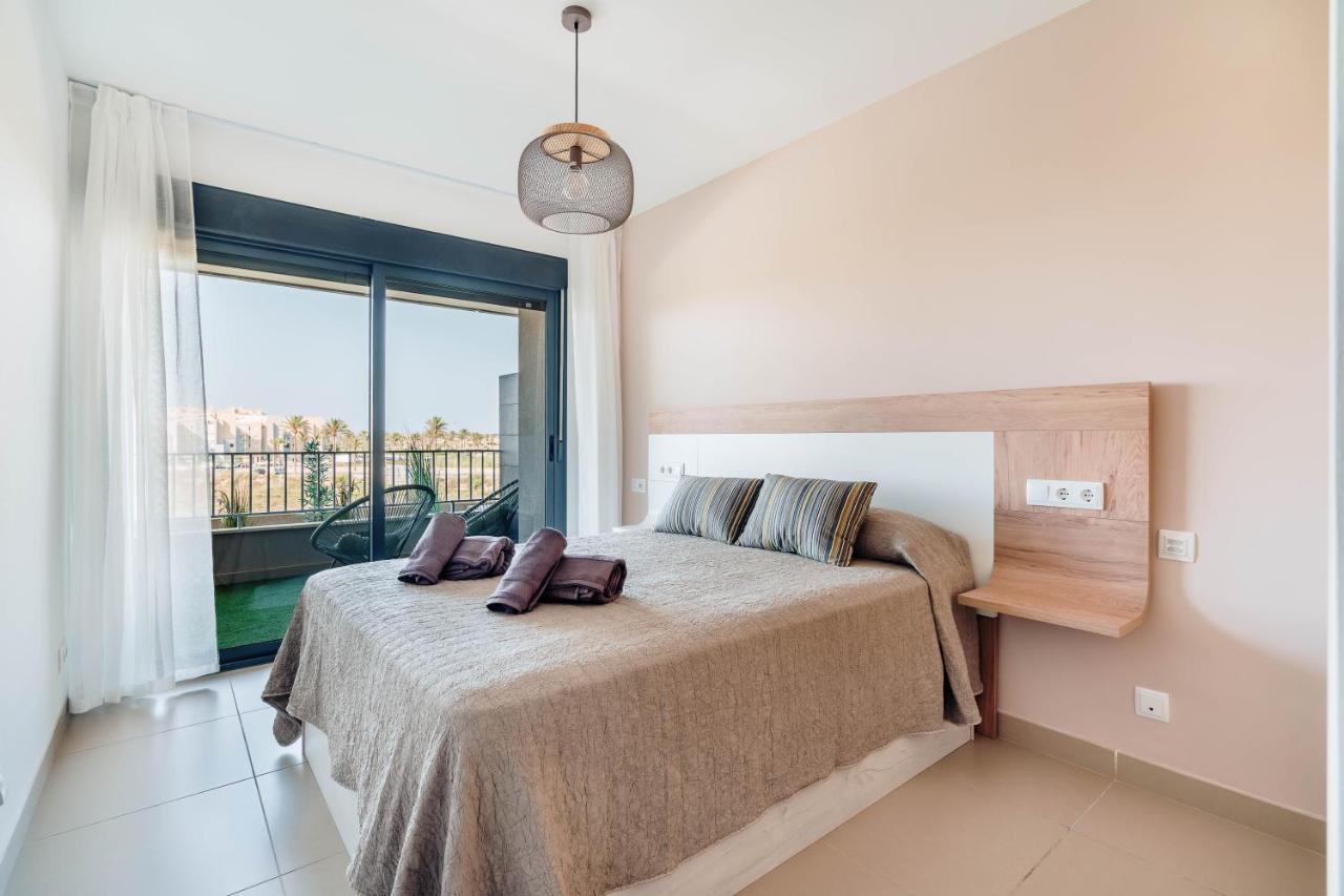 Primera Linea De Playa Serena Apartamento *