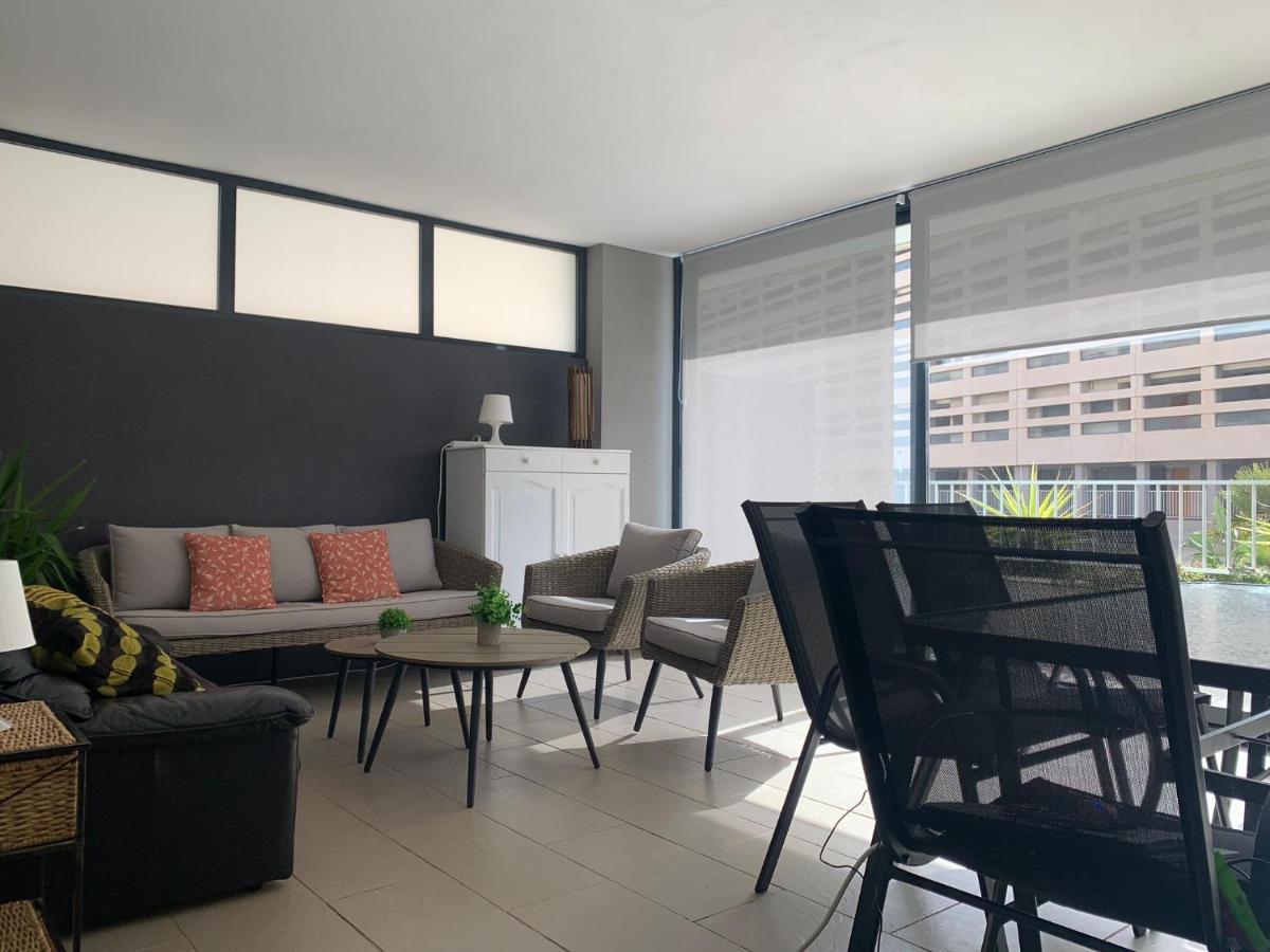 Apartamento Apartamento De Lujo En Primera Linea Playa, Piscina, Tenis, Padel, Gimnasio, Wifi, Garaje Roquetas de Mar