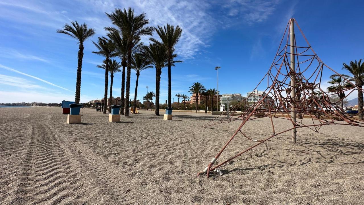 Apartamento Atico Parque Salinas Beachfront Roquetas de Mar