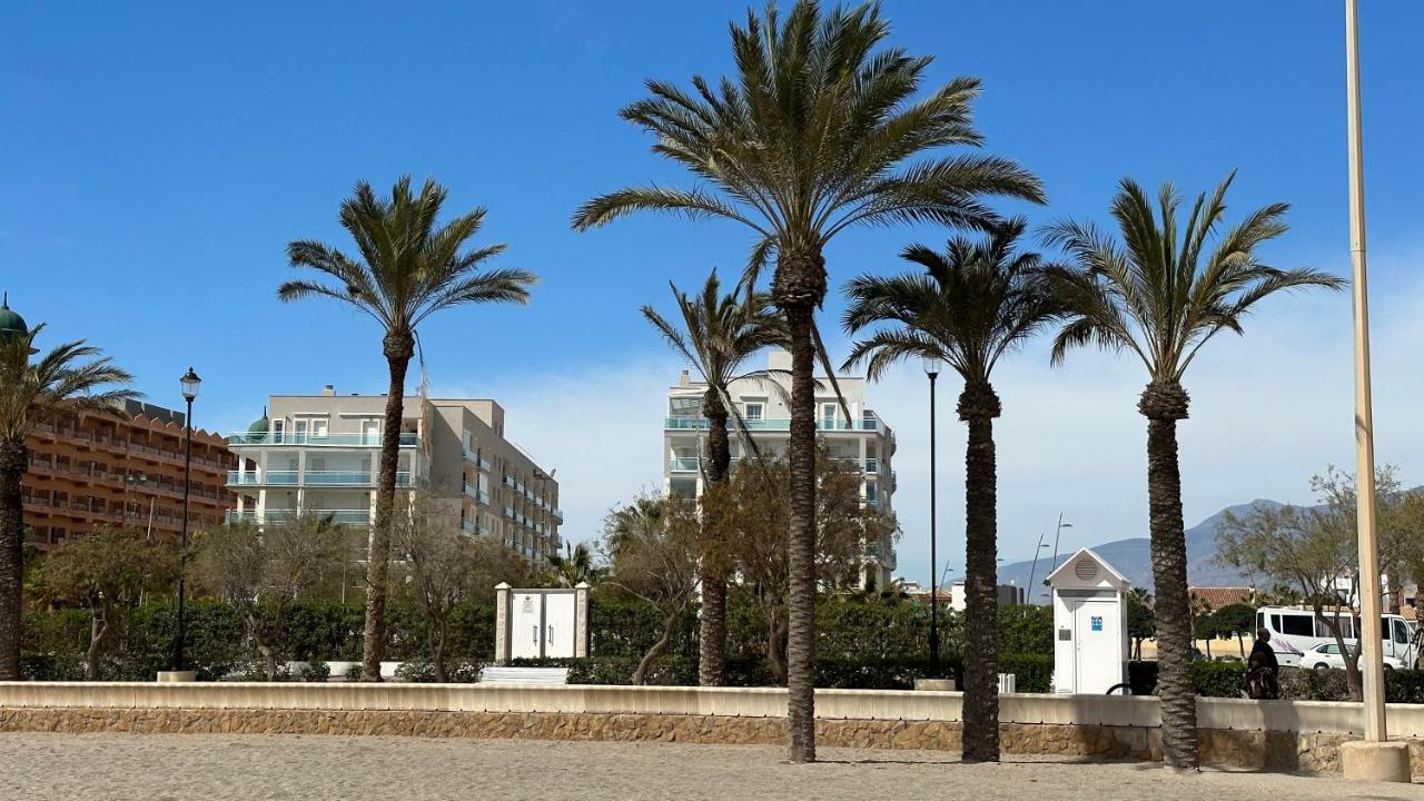 Atico Parque Salinas Beachfront Roquetas de Mar