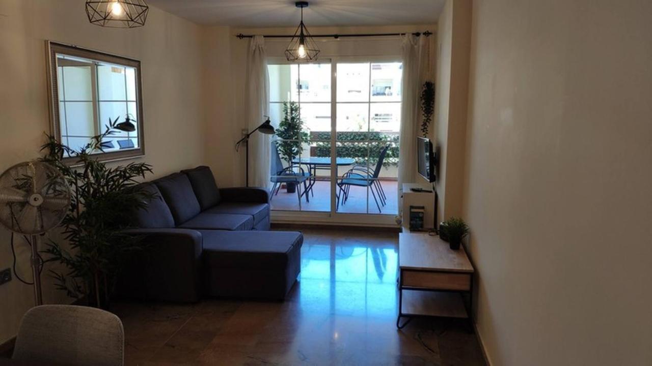 Apartamento Lovely 2 Bedroom With Pool *