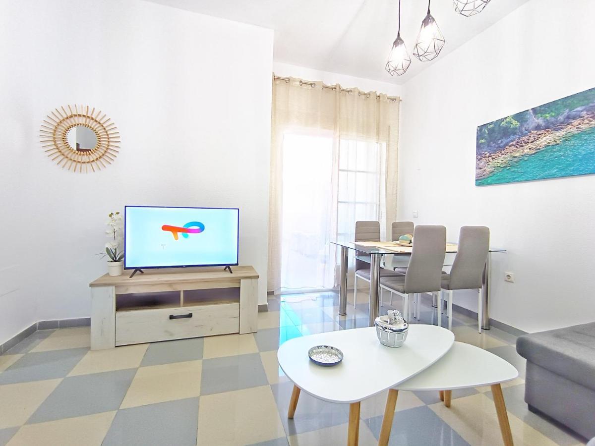 Esbamar Apartamento *