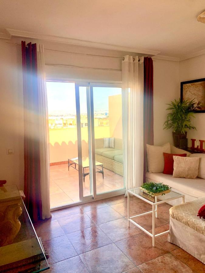 ático Deluxe Entre Centro Y Playa Salinas Con Terraza, Wifi, Piscina Climatizada, Gym, Sauna Y Garaje -smart Tv Apartamento