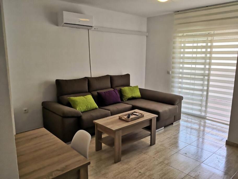 Zona Playa En Roquetas Cerca De Bares Restaurantes Y Centro Comercial *