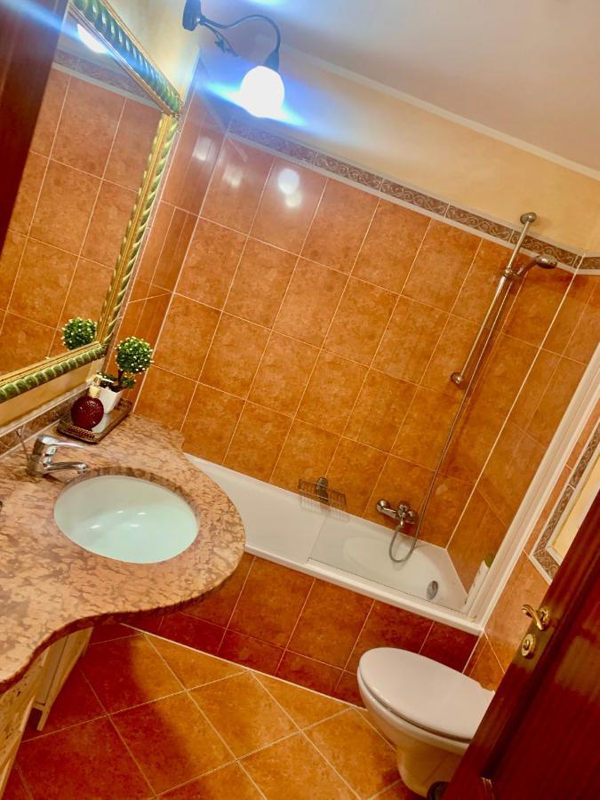 ático Deluxe Entre Centro Y Playa Salinas Con Terraza, Wifi, Piscina Climatizada, Gym, Sauna Y Garaje -smart Tv Roquetas de Mar