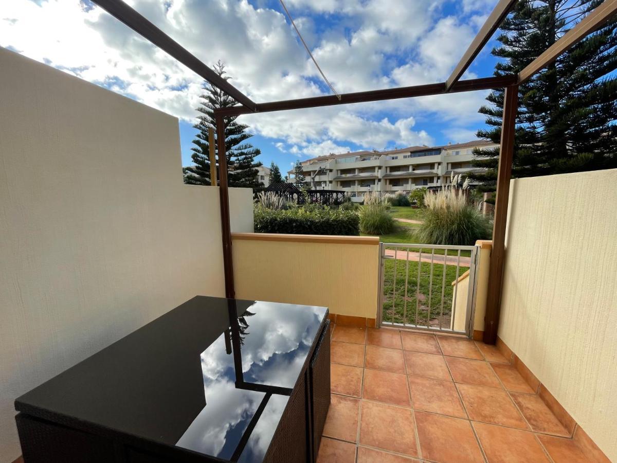 Moderna Y Alegre Vivienda Junto Al Mar . Apartamento *
