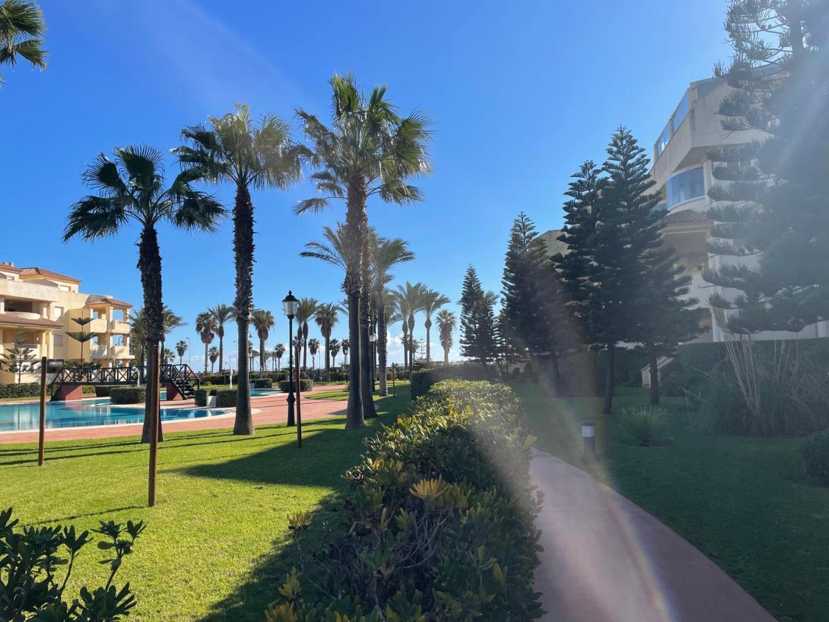 Apartamento Moderna Y Alegre Vivienda Junto Al Mar . Roquetas de Mar