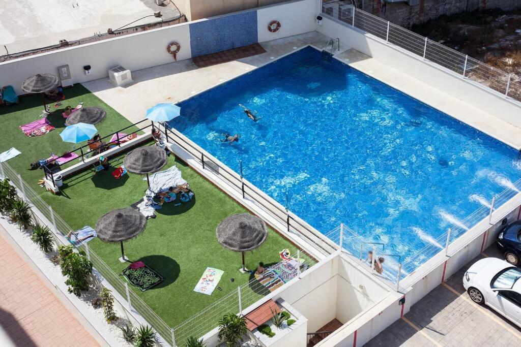 Apartamento Magnifico Atico Con Vistas Al Mar Y Piscina De 1 Dormitorio Con Solarium, Wifi, Netfix