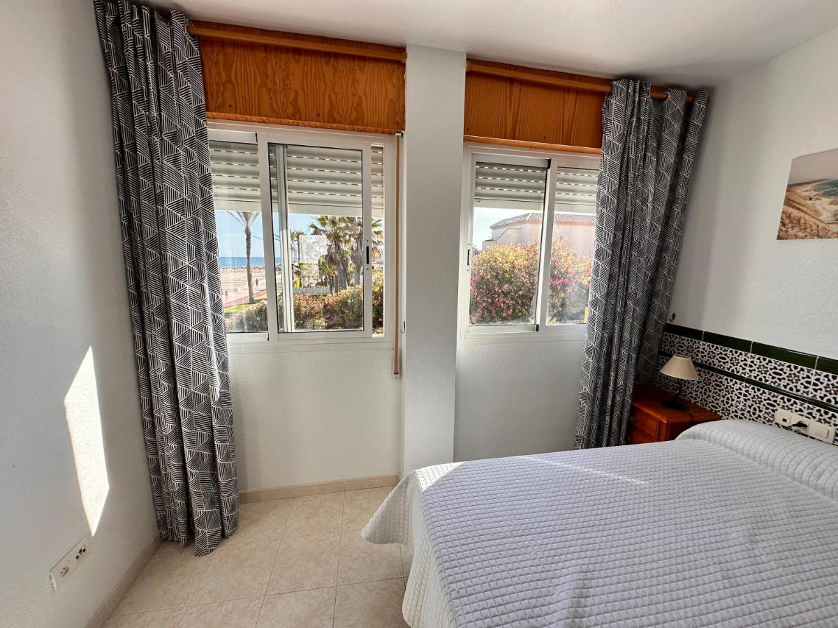 La Vela Playa 2 Apartment *