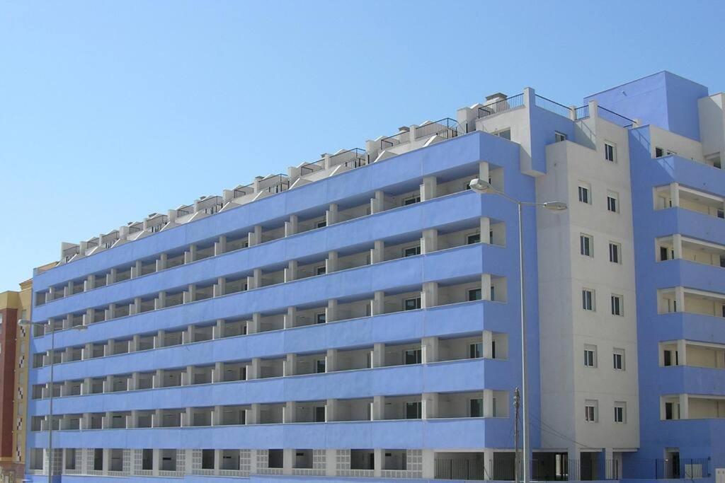 Magnifico Atico Con Vistas Al Mar Y Piscina De 1 Dormitorio Con Solarium, Wifi, Netfix Apartamento *