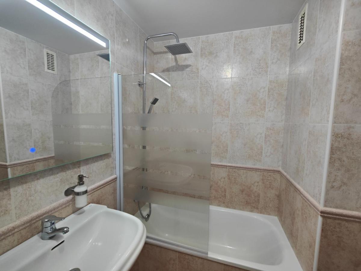 Apartment Sara Holidays Roquetas de Mar