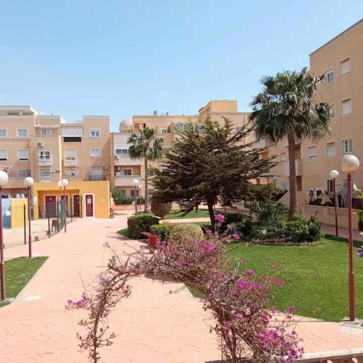 Apartment Zona Playa En Roquetas Cerca De Bares Restaurantes Y Centro Comercial Roquetas de Mar