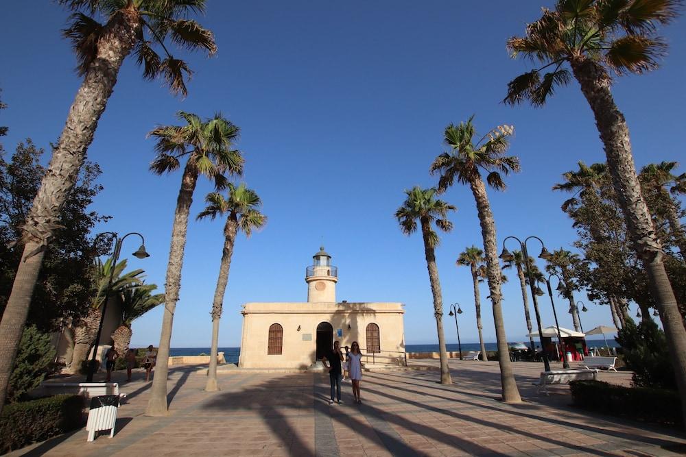Roquetas El Palmeral By Pierre&vacances Hotel
