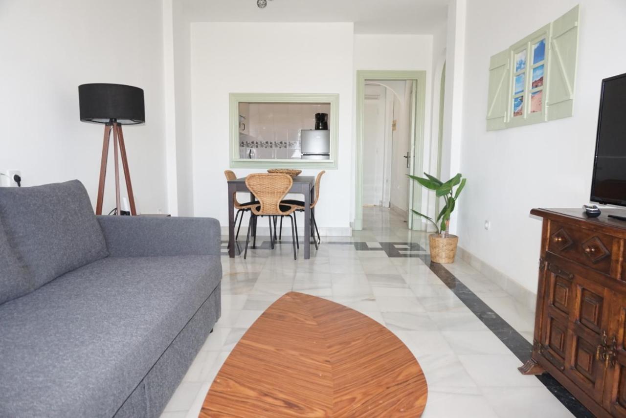 Vintage - Hibiscus Penthouse Roquetas de Mar