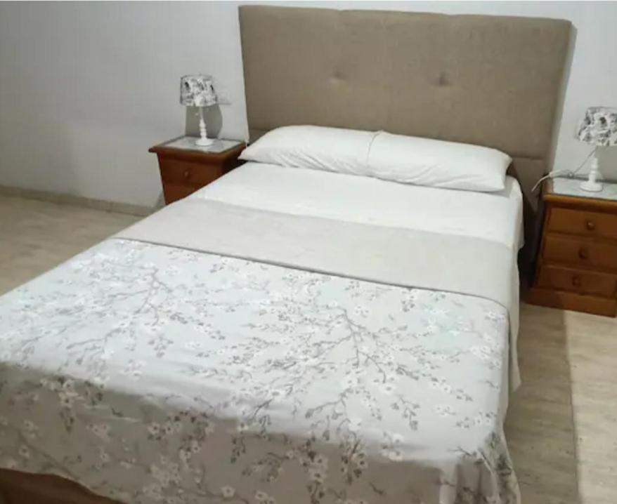 Apartamento Roquetas De Mar, Apartamento, 2 Dormitorios, Urbanización Salinas, Cerca De La Playa, De Restaurantes Y Bares De Tapas *