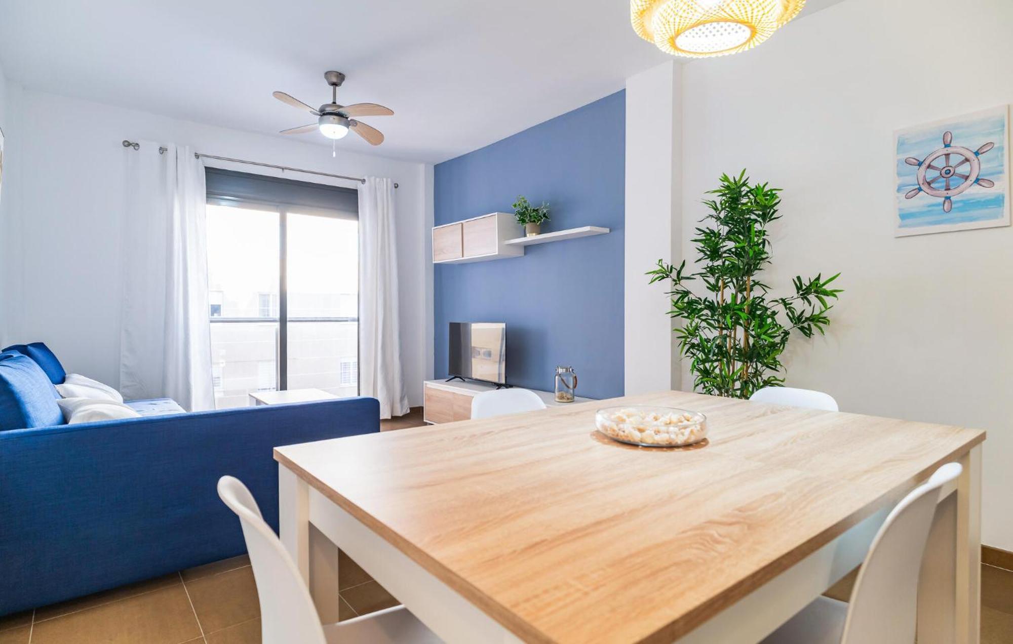 1 Bedroom Gorgeous In Apartment *