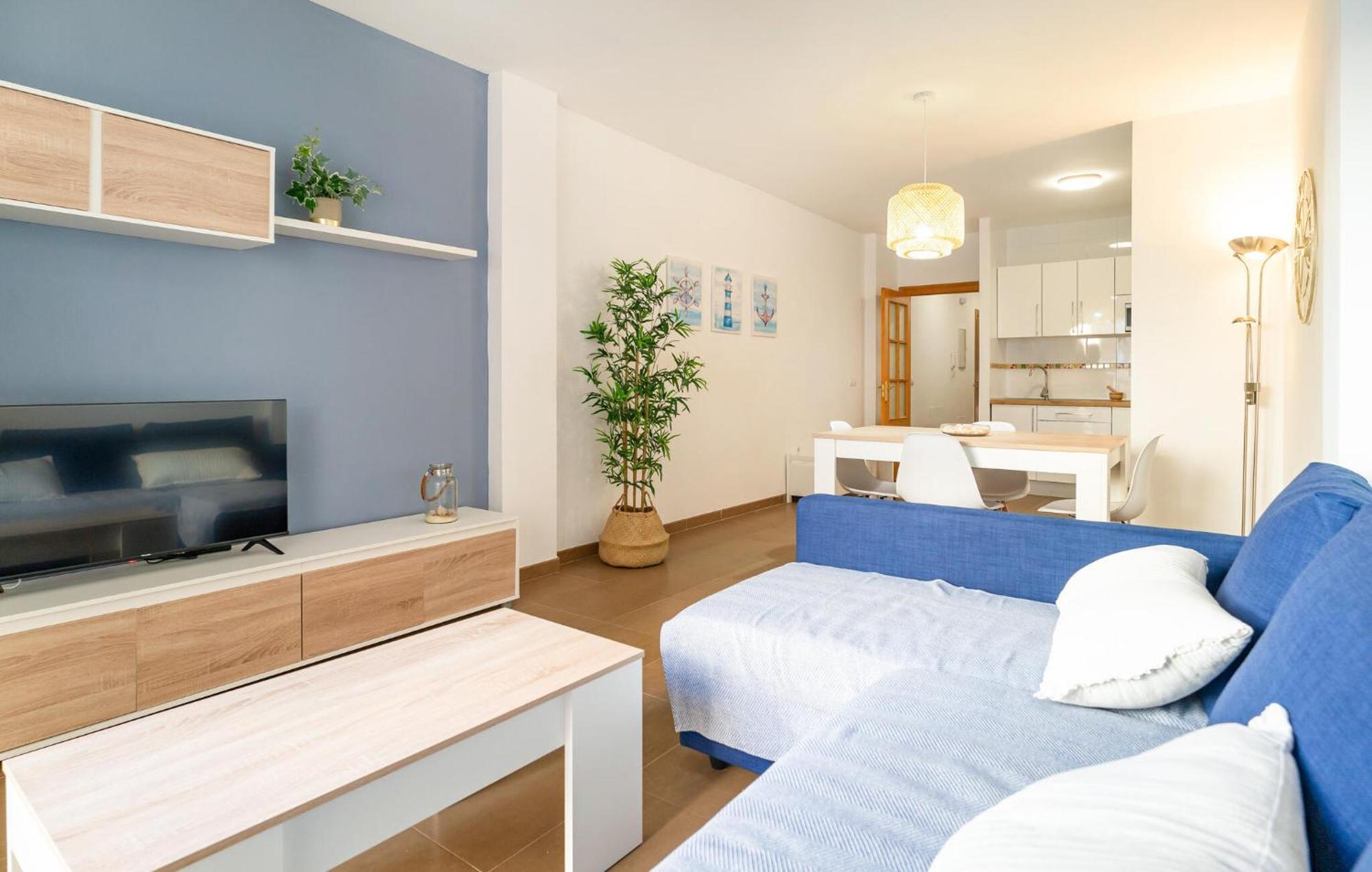 1 Bedroom Gorgeous In Roquetas de Mar
