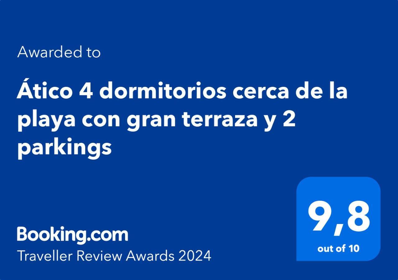 ático 4 Dormitorios Cerca De La Playa Con Gran Terraza Y 2 Parkings * Roquetas de Mar