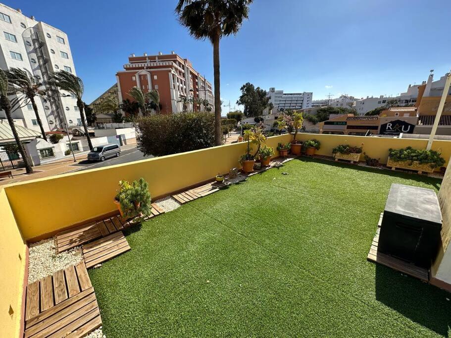 Gran Con Garage Y Piscina En El Centro Apartment *