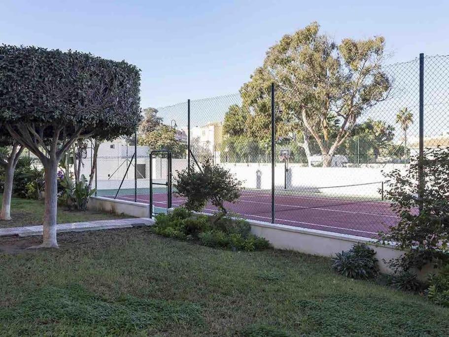 Apartamento Gran Con Garage Y Piscina En El Centro Roquetas de Mar