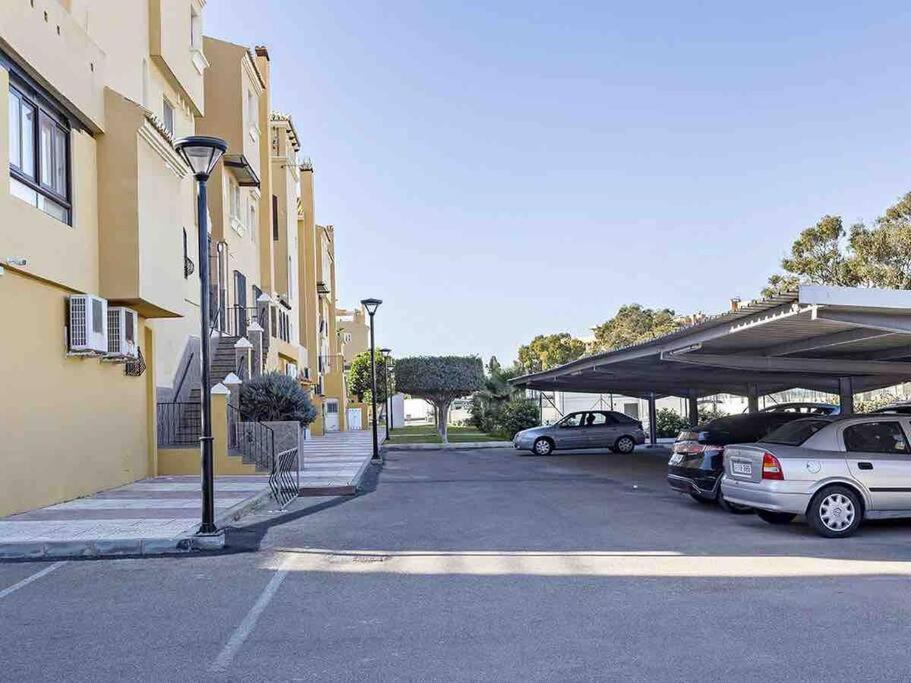 Gran Con Garage Y Piscina En El Centro Apartamento