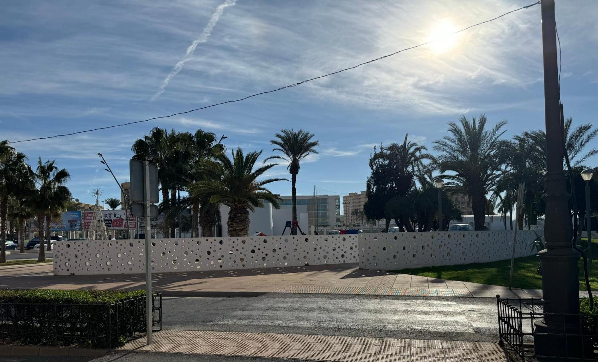 Apartamento Magnifico Atico Con Vistas Al Mar Y Piscina De 1 Dormitorio Con Solarium, Wifi, Netfix Roquetas de Mar